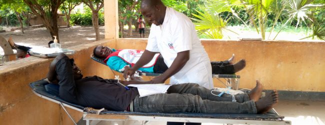 Burkina Faso: Les volontaires de la Croix-Rouge Burkinabè font don de leur sang