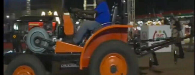 Le CTEC R1 moteur Gazoil, un tracteur made in Burkina Faso. 